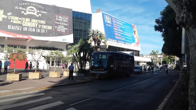 Autogara Normandia