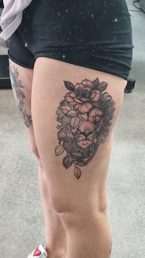 Skin Illustrations Tattoos and Piercing