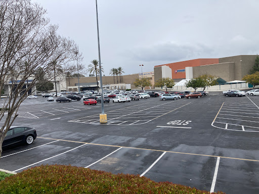 Twin Pines Mall - Thumbnail