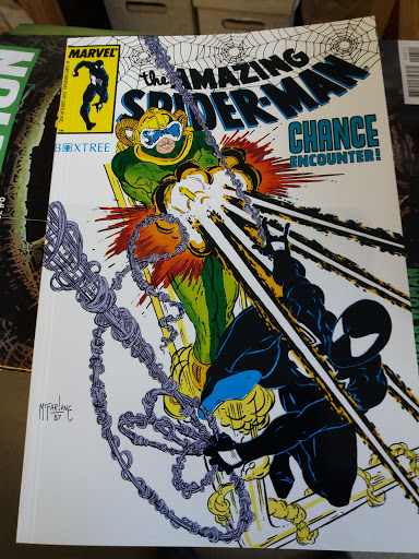 Uncanny Comics - Visual