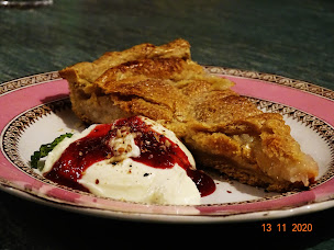 Photo n°3 de Fournil, ferme auberge La Salamandre à Rodome (Restaurant)