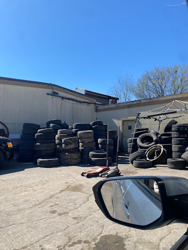 Cruz tire shop - Thumbnail