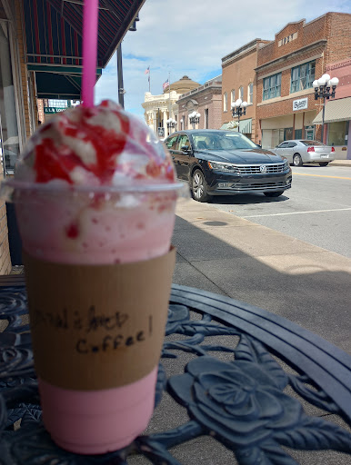 Elle Bell Cafe - Thumbnail