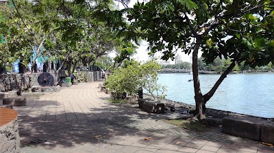 Photos of Api Wenuwen Api Outlet