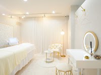 ハーブピーリング専門 La Viora Clinical 明石店 -ハーブピーリング/ニキビ/ニキビ跡/毛穴/シミシワ-