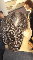 Photo n°6 de EVETICUT.COIFFURE à Sens (Salon de coiffure)