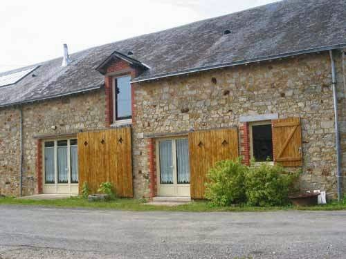 Photo de Gîte de la vallée de Guéra: grand gîte avec piscine, en campagne, proche Rennes, Chateaubriant, en Ille-et-Vilaine, Bretagne à Martigné-Ferchaud (35640)