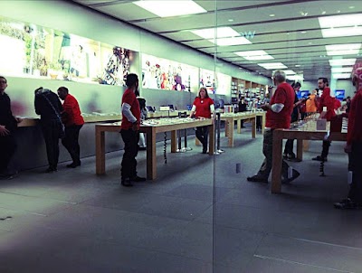 Photos of Apple Providence Place