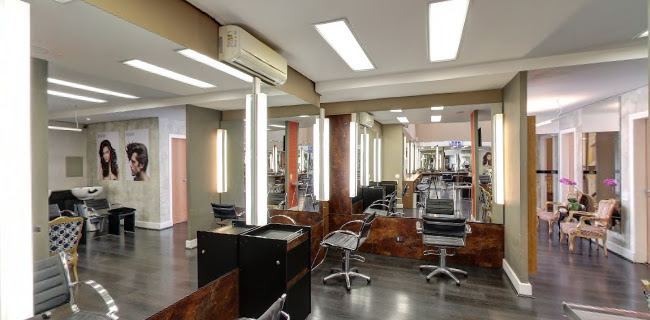 Comentários e avaliações sobre STUDIO TEZ SPA DO CABELO
