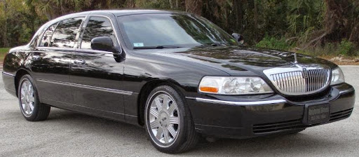 Luxury Fast Ride Lincoln