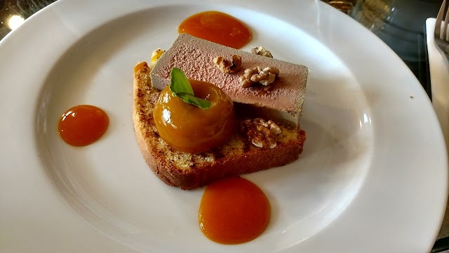 Rest. Sním či jím