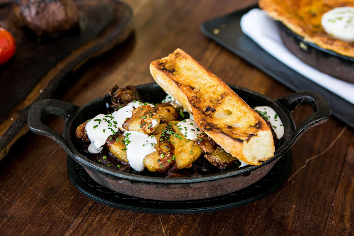 Castaway Burbank by null