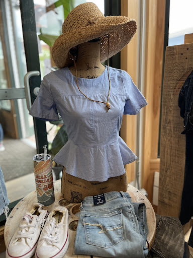 Thrifty Chic - Visual