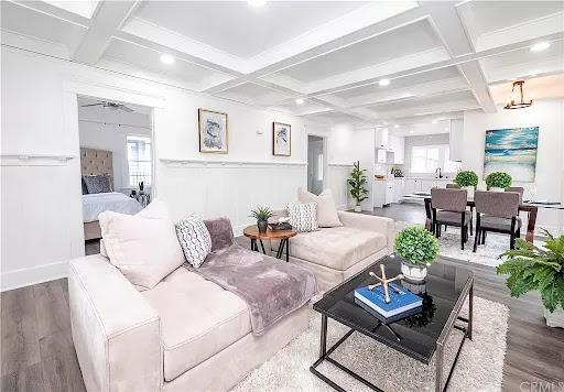 VISMAR Real Estate -Jose and Vanessa Team - Thumbnail