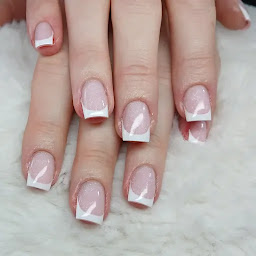 Photo n°4 de GOLDEN NAILS à Saint-Avold (Institut de beauté)