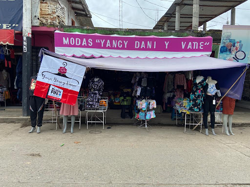 Modas Yanci Dani y vane