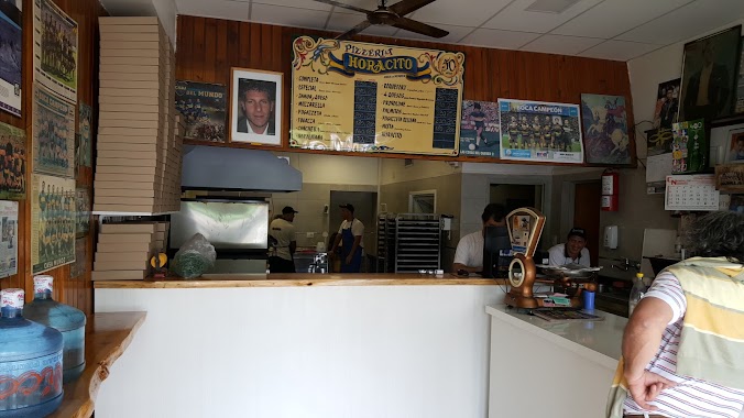 PIZZERIA HORACITO UNICA EN NEUQUÉN, Author: Juan Carlos Castillo