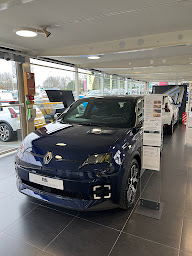 Photo n°12 de Renault Évreux - Gueudet 1880 à Évreux (Vendeur de voitures d'occasion)