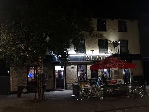 Woolpack Hotel - Visual