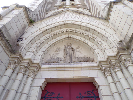 Eglise Saint Aubin d'Epiré - Thumbnail