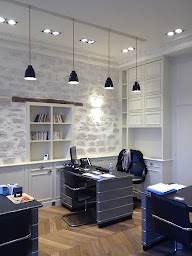 Photo n°5 de PARIS SEINE IMMOBILIER - Agence Sèvres-Vaneau à Paris (Agence de location d’espaces commerciaux)