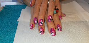 Photo n°11 de Les Ongles De Geraldine à Peymeinade (Salon de manucure)