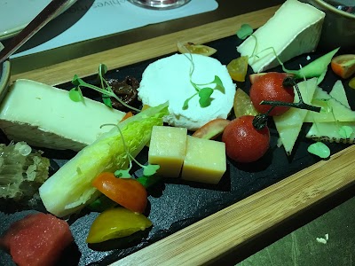 Photos of L'Atelier Du Miel Workshop & Garden caf&eacute;