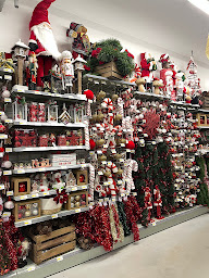 Photo n°5 de CENTRAKOR à Sainte-Marie-des-Champs (Magasin d'ameublement et de décoration)