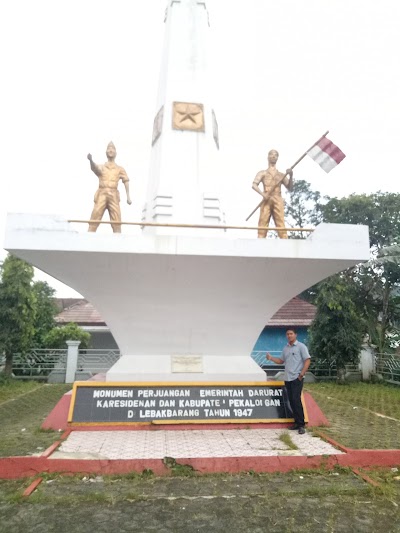 Photos of MONUMEN PERJUANGAN
