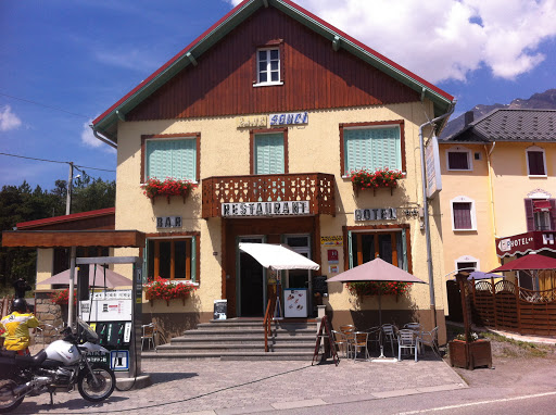 Photo de Hôtel Restaurant le Sans Souci à Jausiers (04850)