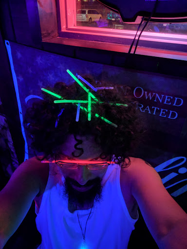 Sami's Bar - Visual