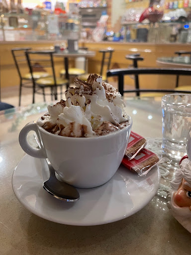 Duelle Cafe - Visual