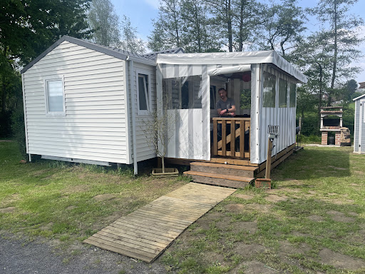 Photo de Camping Au Vert de L' Authie, accueil camping-car, piscine, étang de pêche ,bar brasserie à Auxi-le-Château (62390)