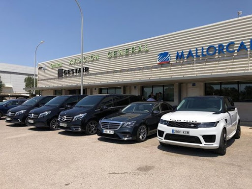 BeringCars Mallorca - Alquiler de coches de lujo - Luxury car rental - Servicio de Transfer ViP - Thumbnail