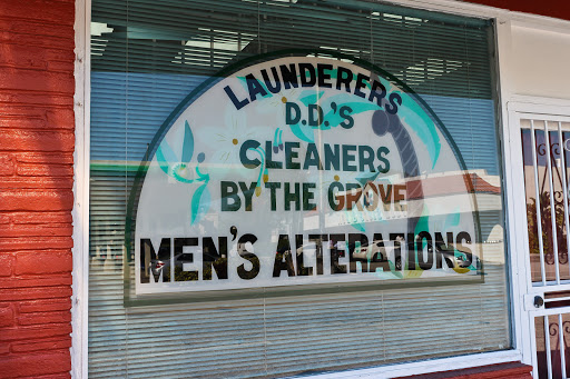 D D's By the Grove Cleaners - Thumbnail