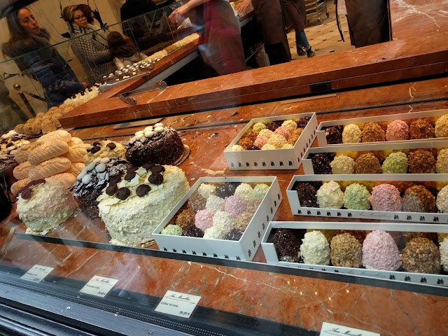 Aux Merveilleux de Fred