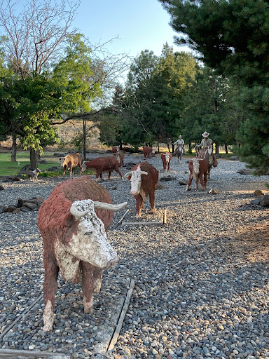 Pendleton Bronze Trail - Pendleton Statues - Visual