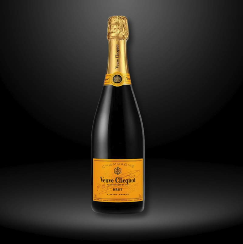 天神春吉 悪魔アイドルコンカフェ BLACK FAMILY