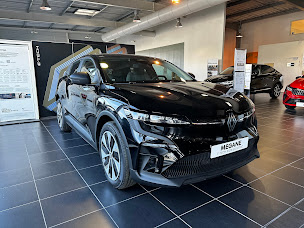 Photo n°30 de Renault Tarbes - edenauto à Tarbes (Borne de recharge de véhicules électriques)