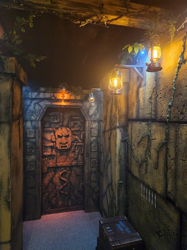 Escape Artists - Visual