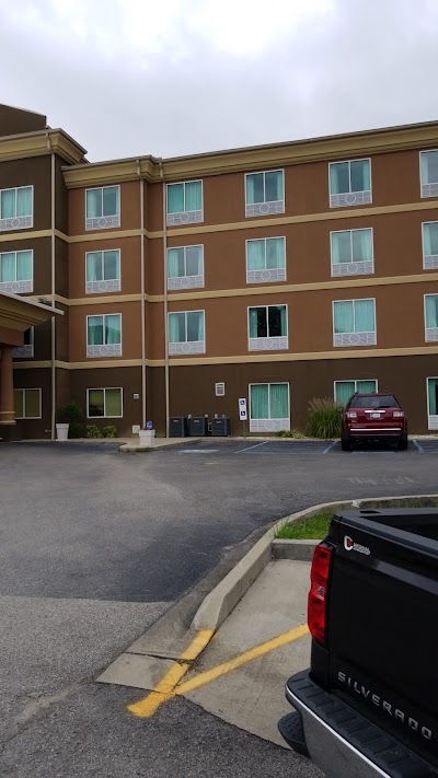 Photos of Holiday Inn Express & Suites Hazard