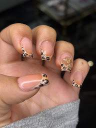 Photo n°11 de Le petit boudoir Paris à Paris (Salon de manucure)