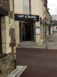 Photo n°11 de Coiff' & Décoiffé à Vern-sur-Seiche (Salon de coiffure)