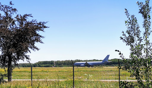 Parkeren Eindhoven Airport - P26 (Voorheen P600) - Thumbnail
