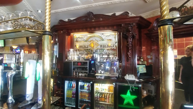 Barratts Snooker Club & Bar Phone number