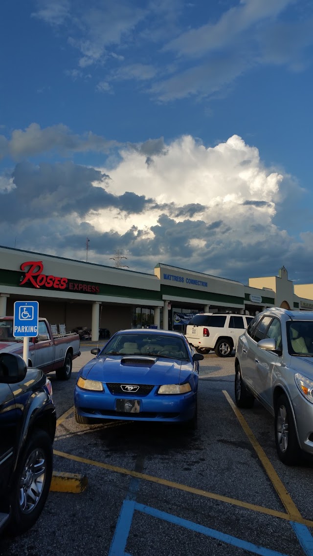 Pinewood Shopping Center