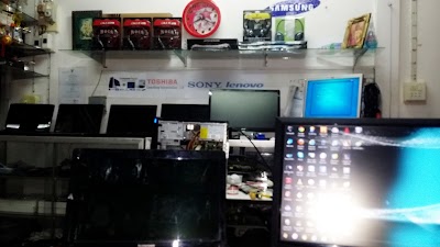 Electronics Store