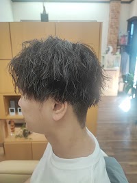 ヘアーサロントリイ hair salon TORII