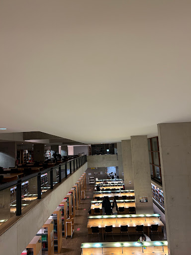 Bibliothèque universitaire Sceaux : Droit, Economie, Management - Université Paris-Saclay - Thumbnail