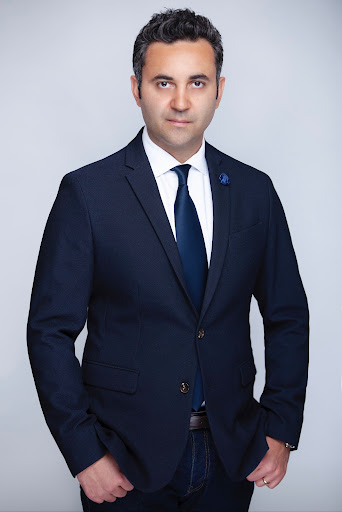 Shawn Shirdarreh Insurance Broker - Thumbnail